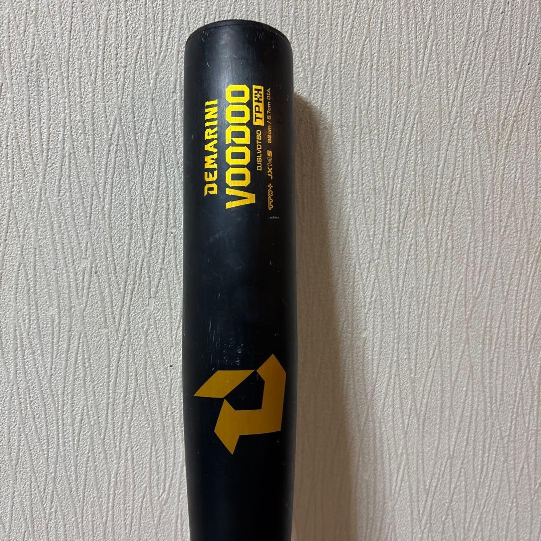 ✴︎再々値下げしました✴︎ DEMARINI VOODOO 硬式中学生用バット
