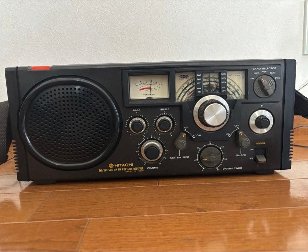 HITACHI BCLラジオ サージラムKH-2200 昭和レトロ