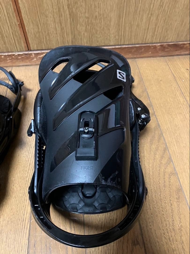 たーくー　Salomon スノーボードビンディング ブラックMサイズ