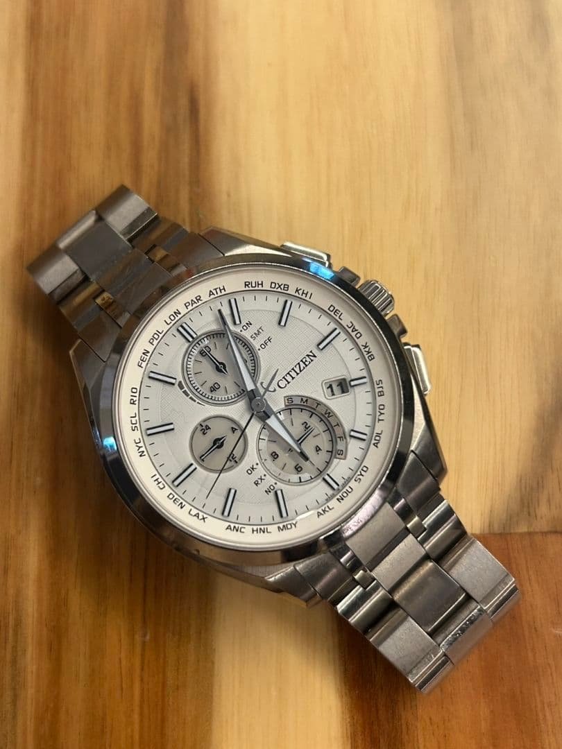 稼働　シチズン　ソーラー腕時計 H804-T018696 ATTESA