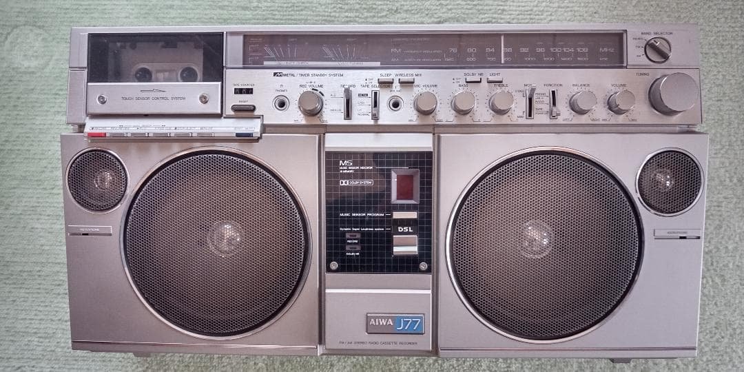 シ*ン様 AIWA CS-J77 ラジオカセットレコーダー