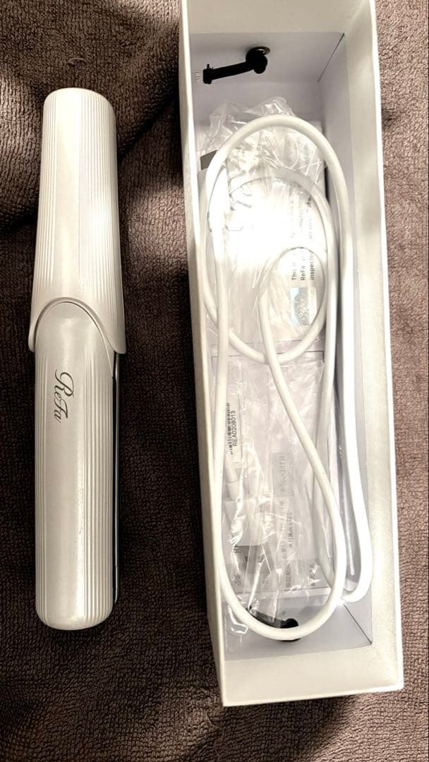 ReFa(リファ)ミニ　ストレートヘアアイロン ホワイト　箱&コード付