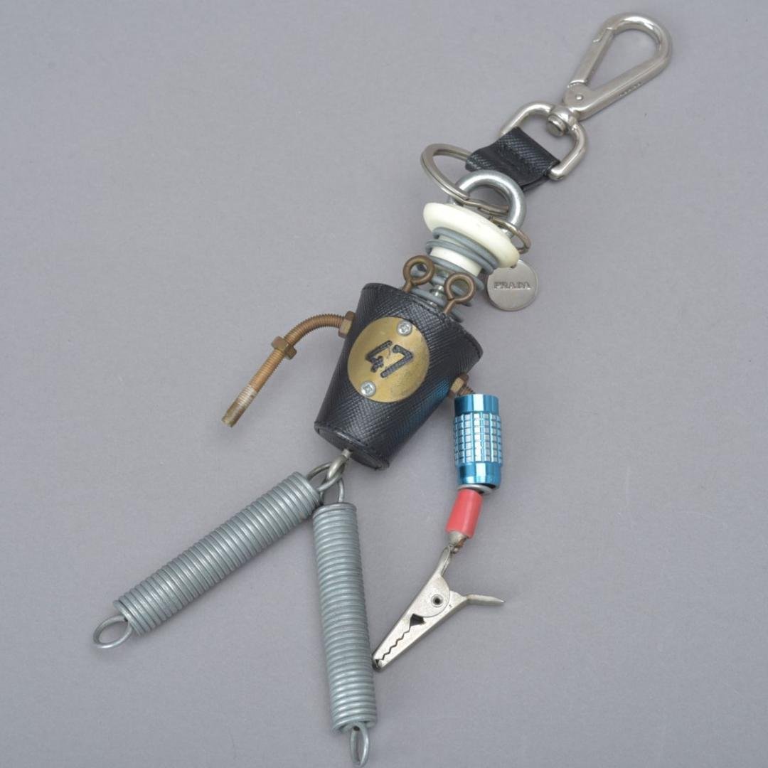 希少 プラダ PRADA ロボット キーチャーム47 キーホルダー チャーム