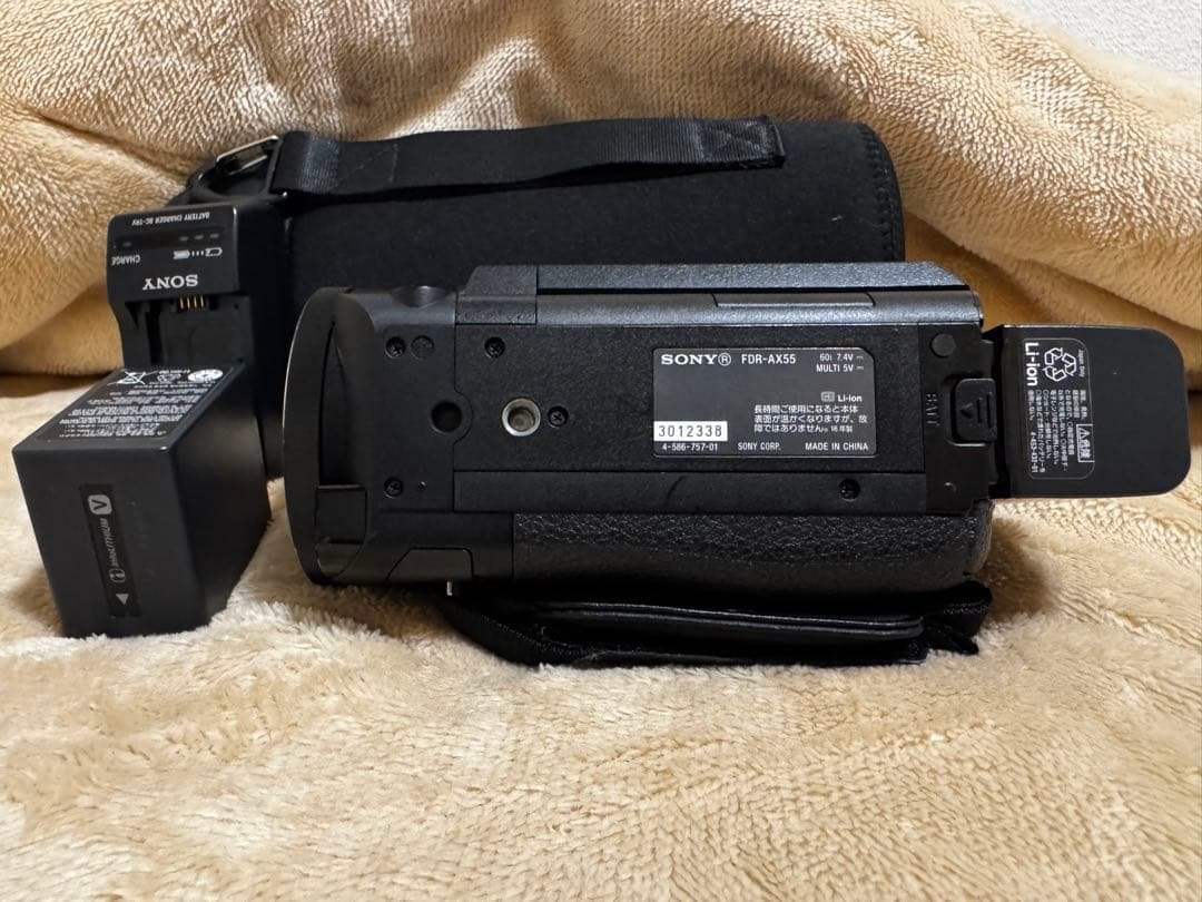 美品 SONY 4Kハンディカム FDR-AX55 バッテリー2個・ハードケース