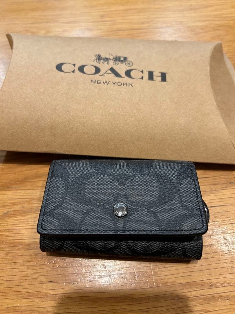 COACH ブラック レザー キーケース