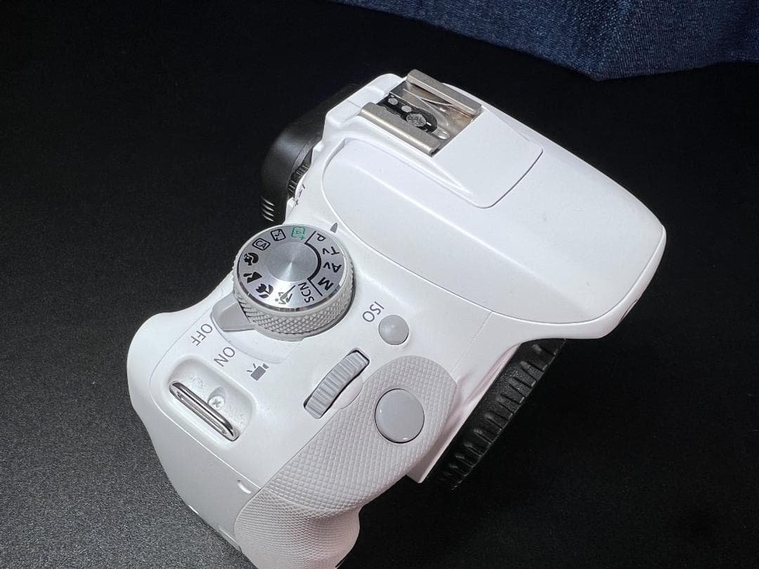 【美品】Canon EOS Kiss X7 ホワイト（レンズ2個、外箱など）