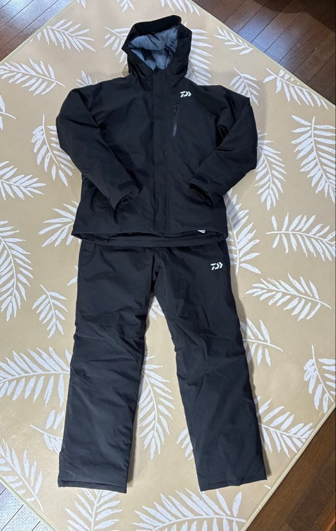 ダイワ　ウィンタースーツ　サイズL 検）エギング　アジング　ジギング