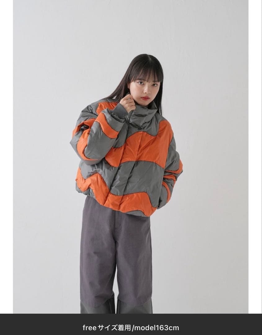 M*o様 uenui ウニュイ　ウェーブ バイカラー ダウンジャケット　オレンジ