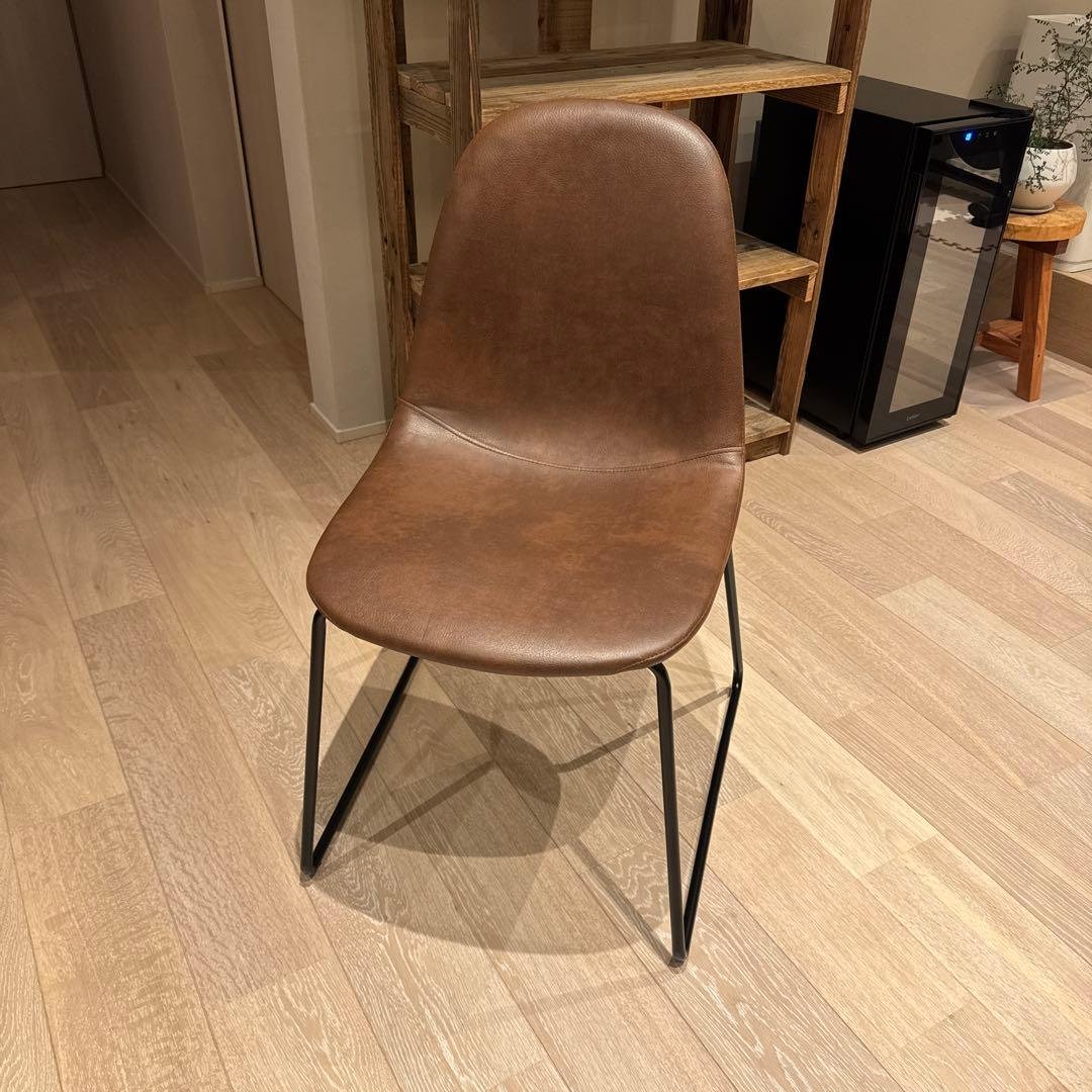 LOWYA PUソフトレザーチェア