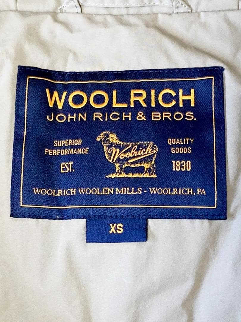 美品WOOLRICHウールリッチ美シルエットファーフード付きダウンジャケット♪