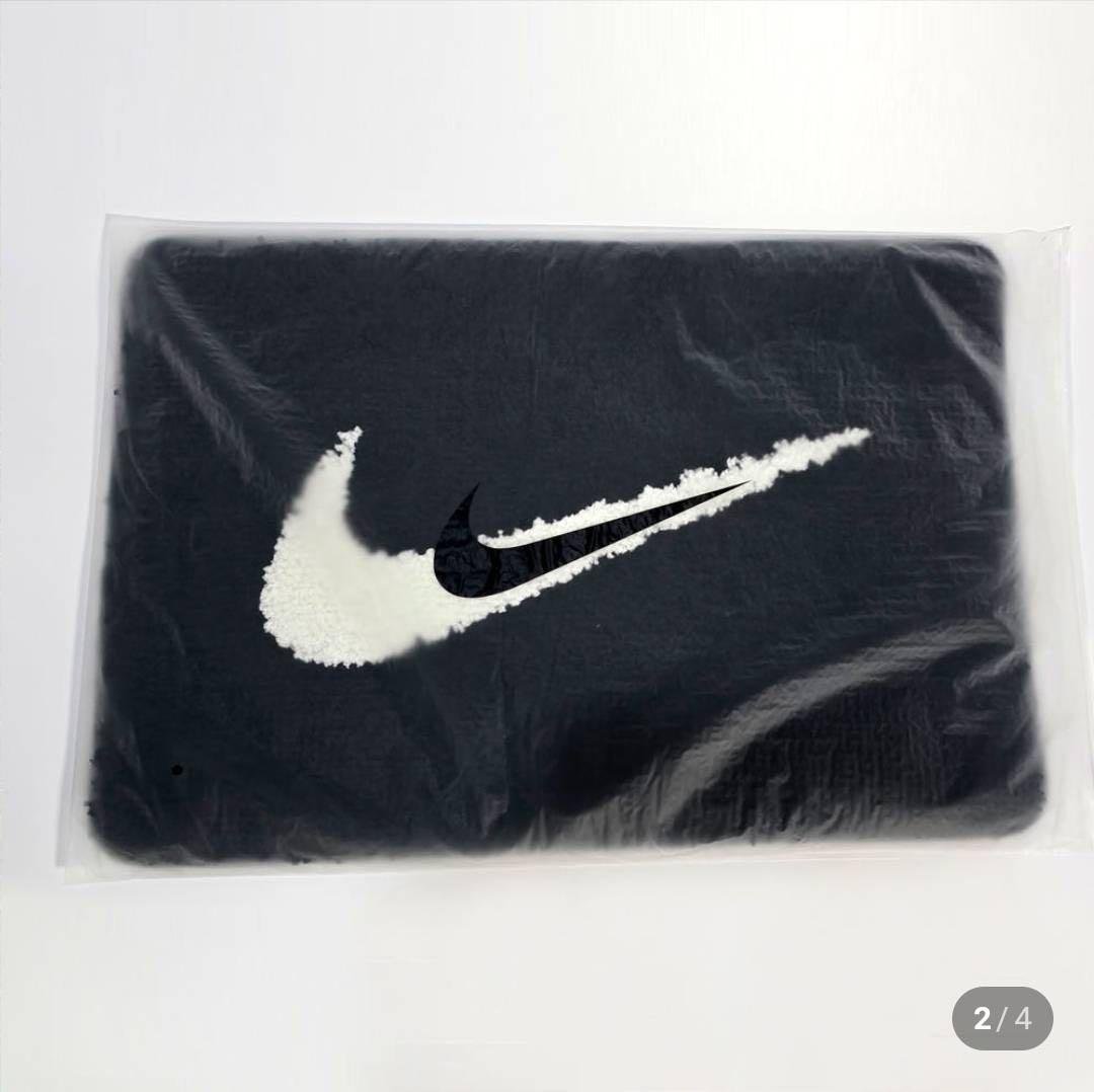 韓国輸入品⭐︎NIKE ナイキ ラグ マット