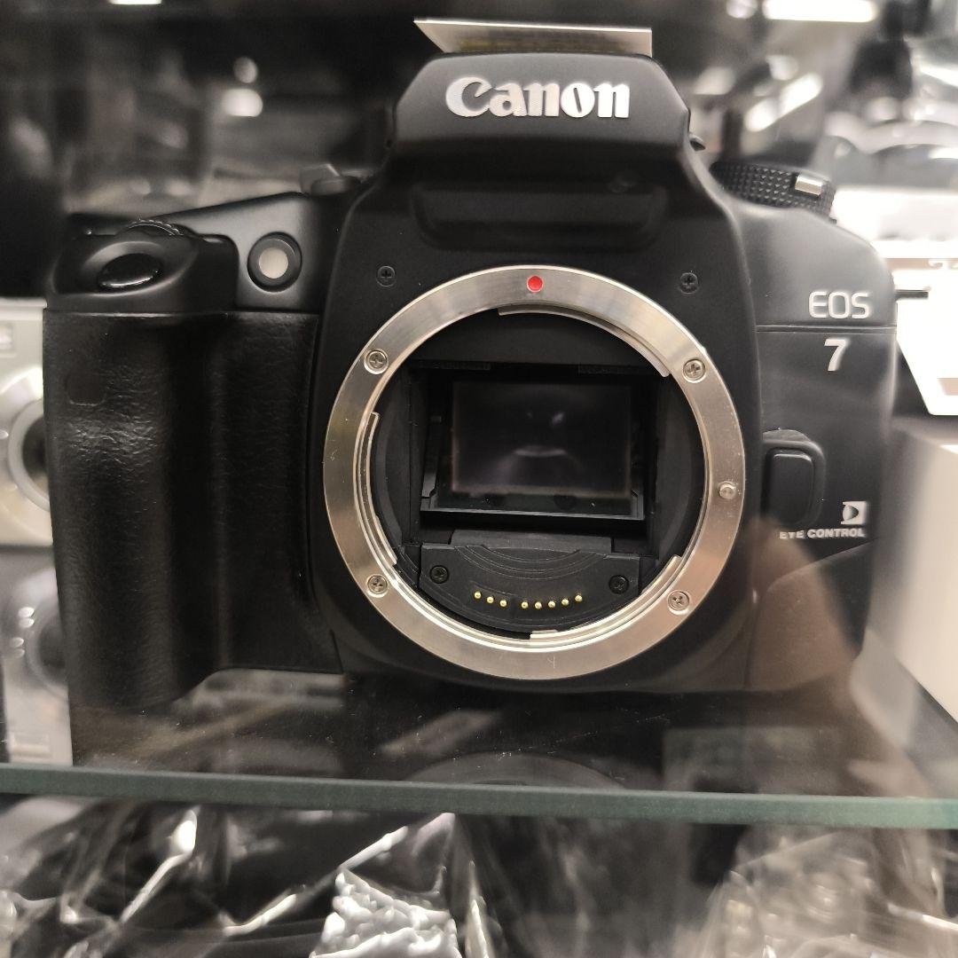 Canon EOS 7 デジタル一眼レフカメラ