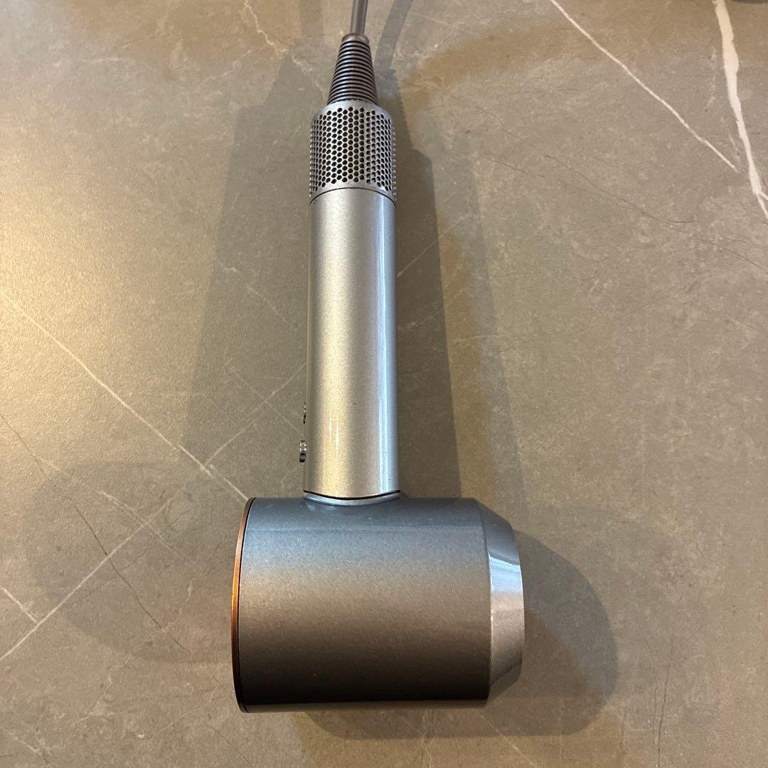 ダイソンHD15ヘアドライヤー