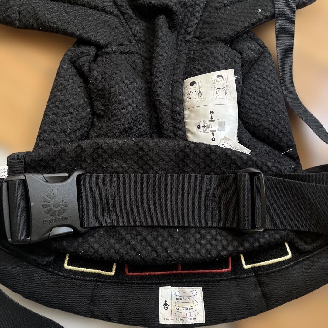 ergobaby 黒メッシュ抱っこ紐