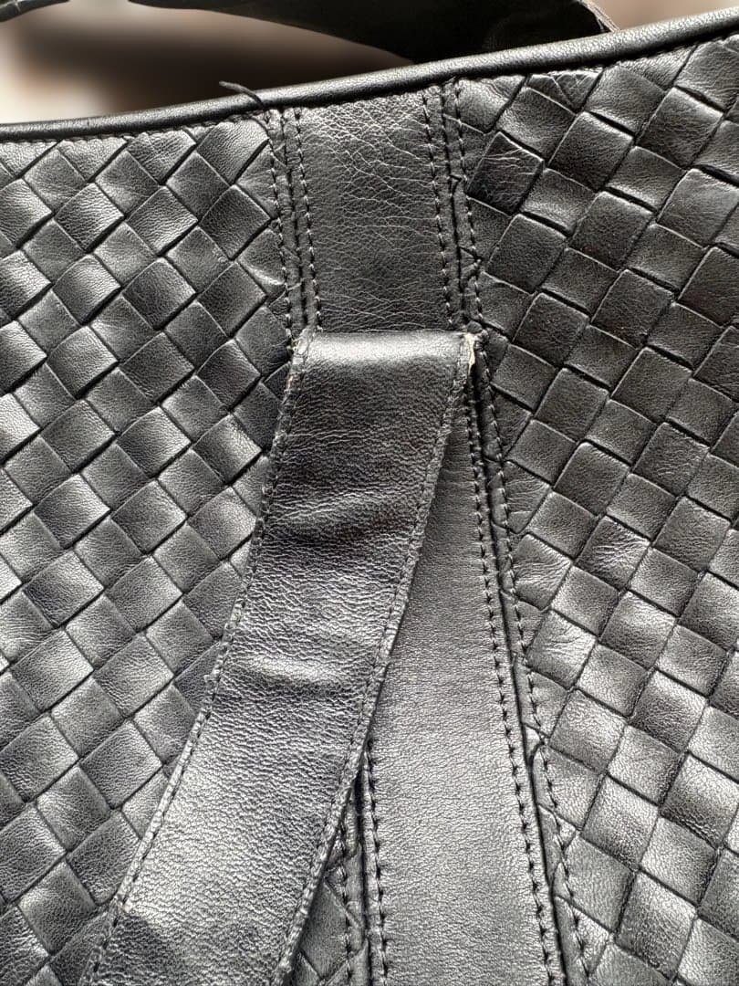 ボッテガ　ブラック ショルダーバッグ 編み込みデザイン