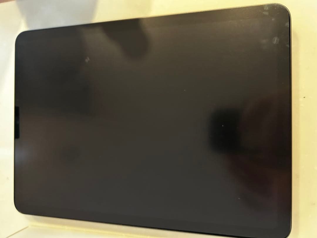 iPad Air (第5世代) スペースグレー 本体