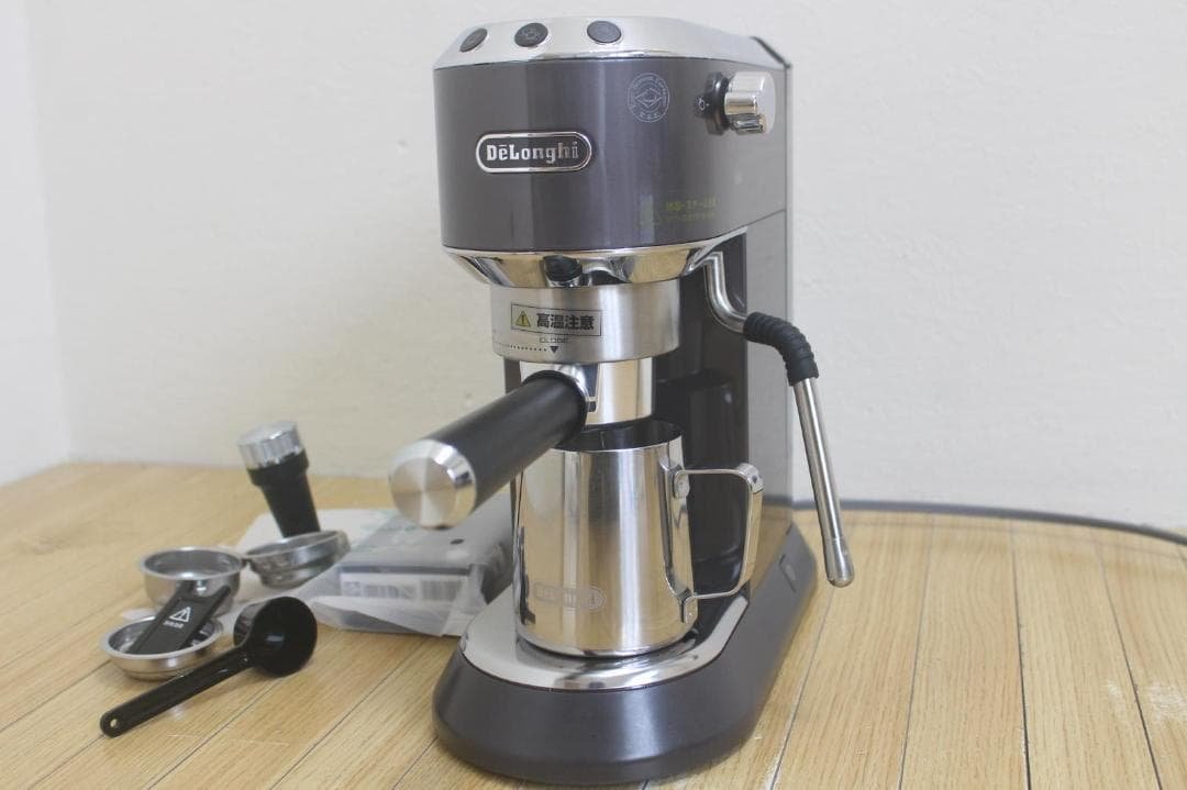 DeLonghi デロンギ エスプレッソ・カプチーノメーカー EC885J