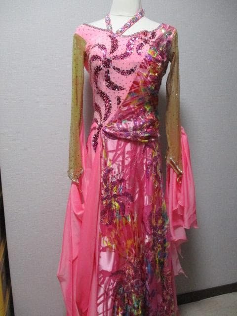 社交ダンス　ROBINHOODロビンフッド　ピンクキラキラドレス