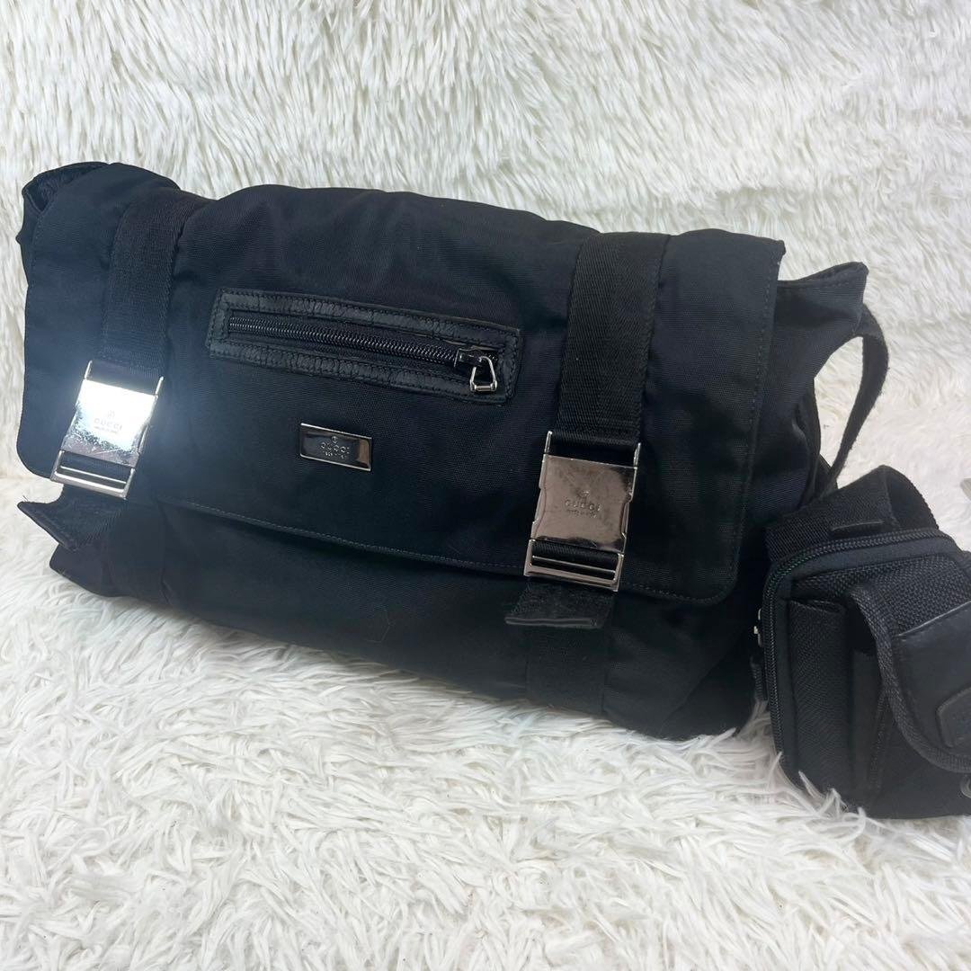 GUCCI グッチ ショルダーバッグ 斜め掛け