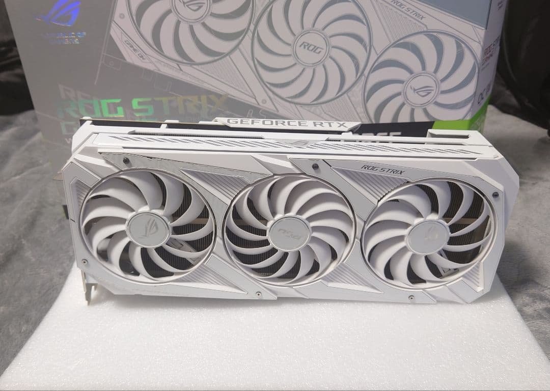 ASUS ROG STRIX GeForce RTX 3080 ホワイトED