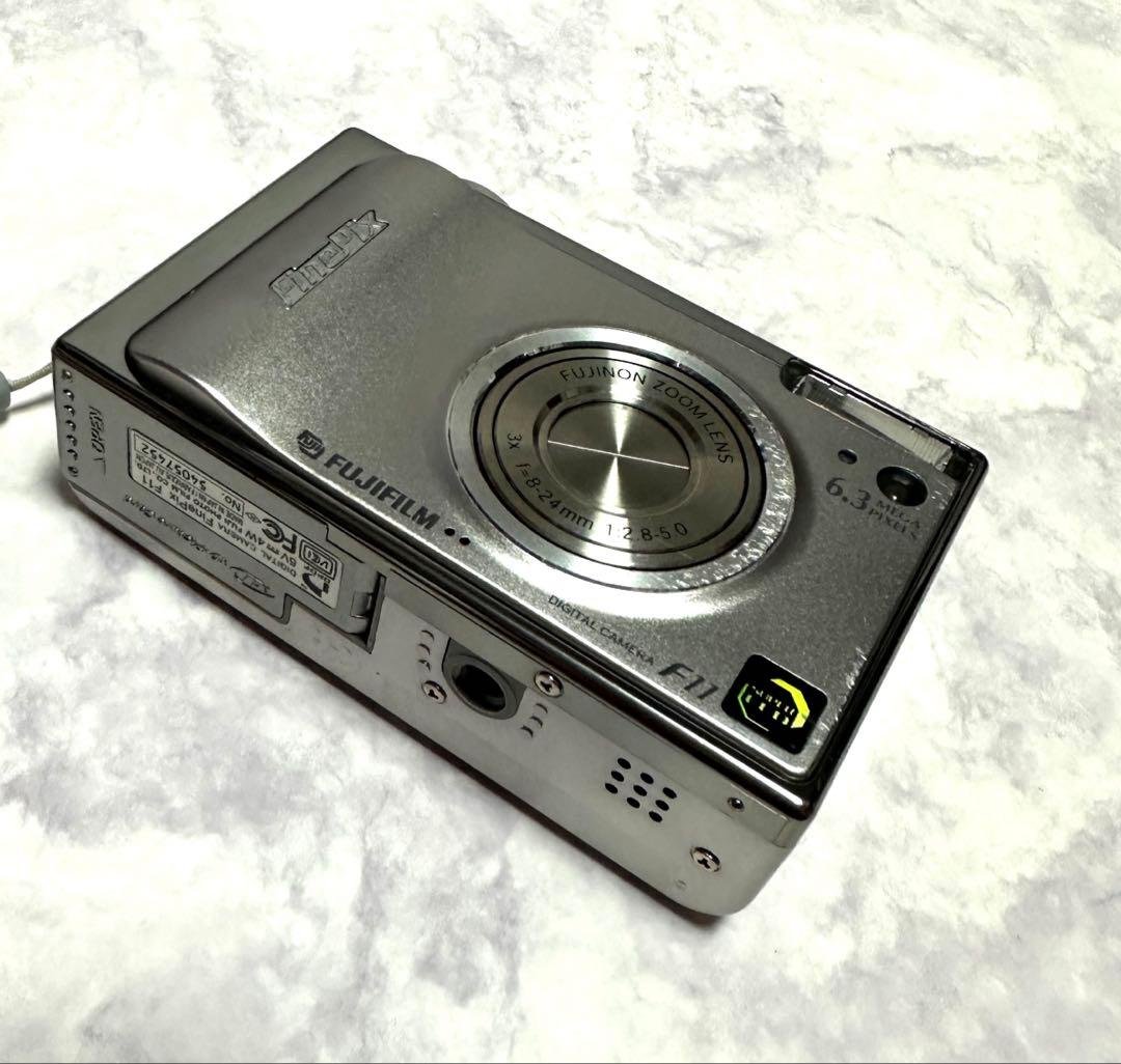Fujifilm FinePix F11 6.3メガ　デジカメ　セット