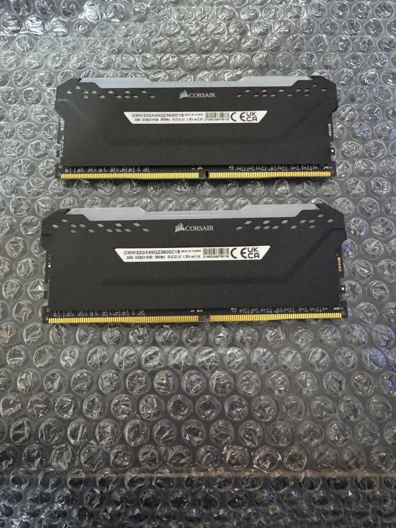 値下げ中！　DDR4 VENGEANCE RGB PRO 16gb×2 メモリ