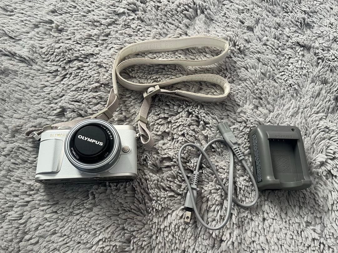 【OLYMPUS PEN EL9】ミラーレス一眼カメラ＊スマホ転送 白