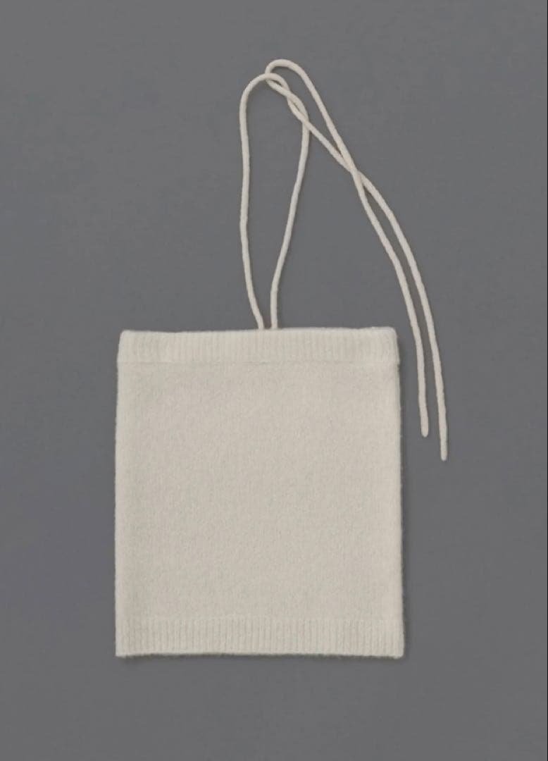 【yo BIOTOP】cashmere halter bare top