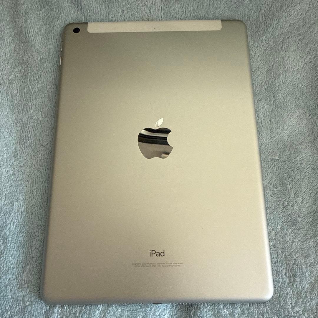 Apple iPad (モデルA1954) シルバー6世代32GB美品