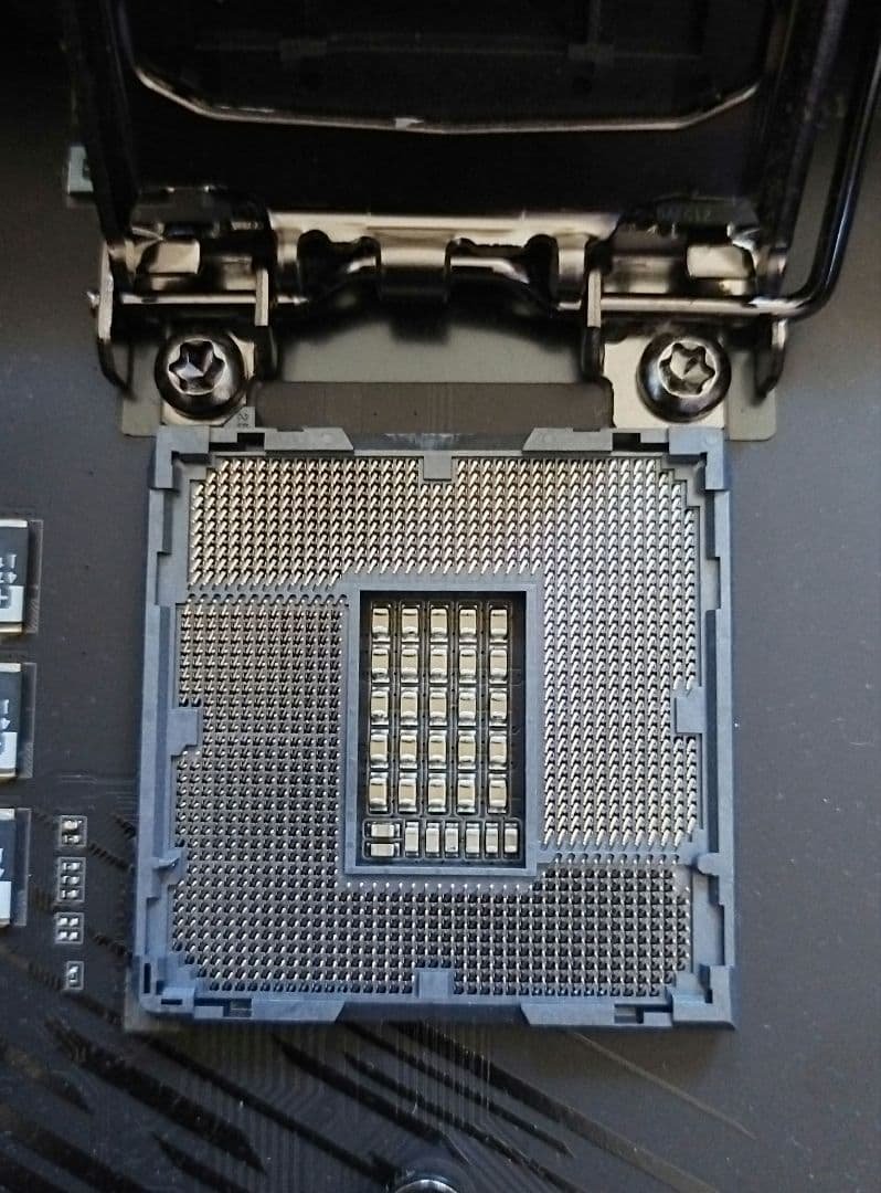 Aorus Z590 Tachyon マザーボード