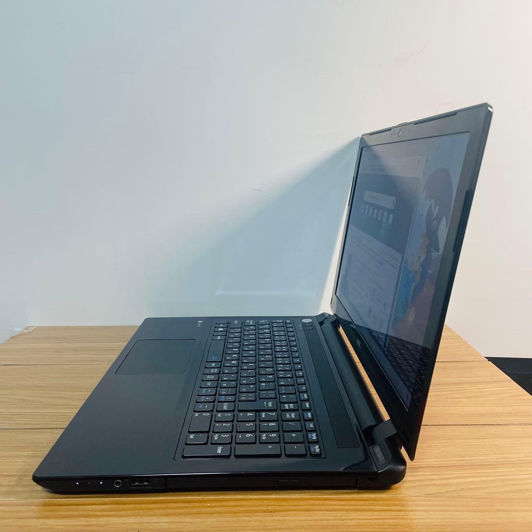 ピアノブラックSSD256メモリ8ギガカメラwin11オフィスDVD Wi-Fi