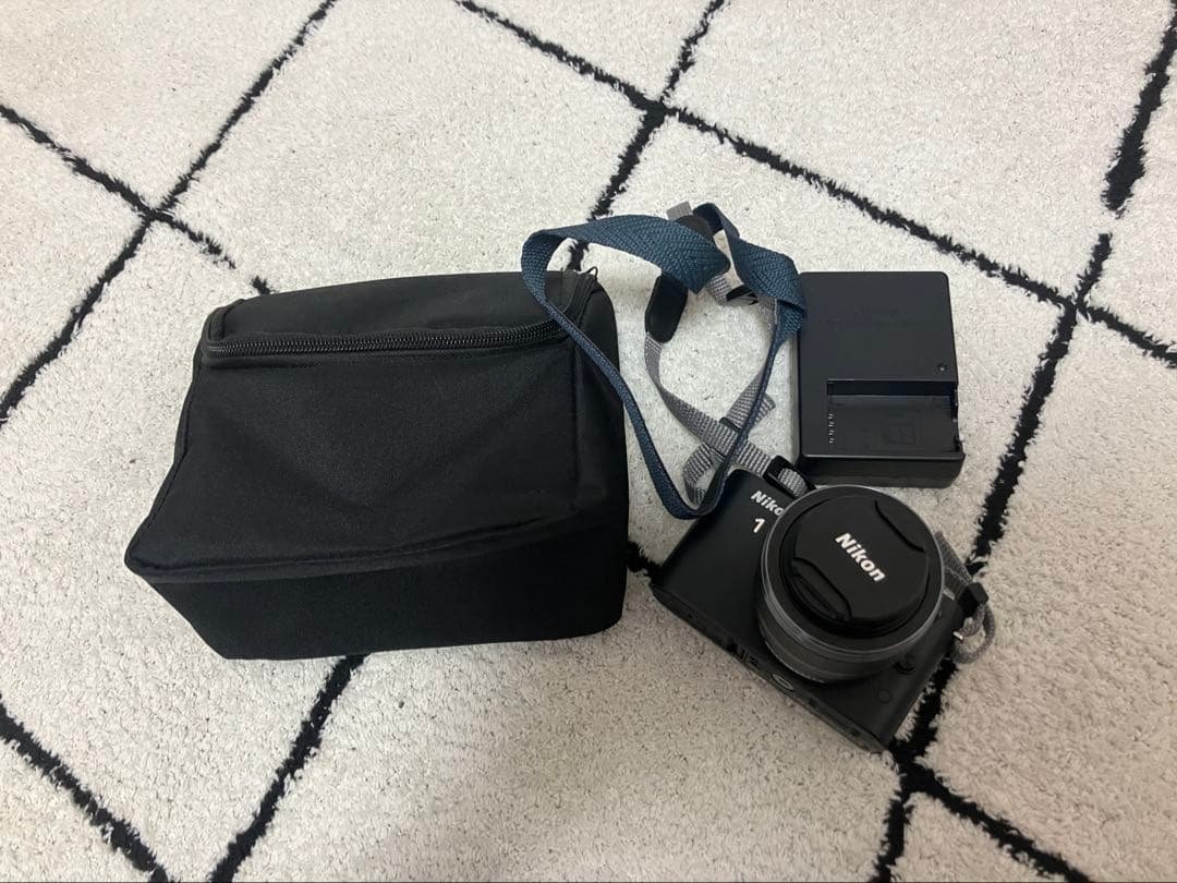 【訳あり】　ジャンク品　Nikon デジタル一眼レフカメラ