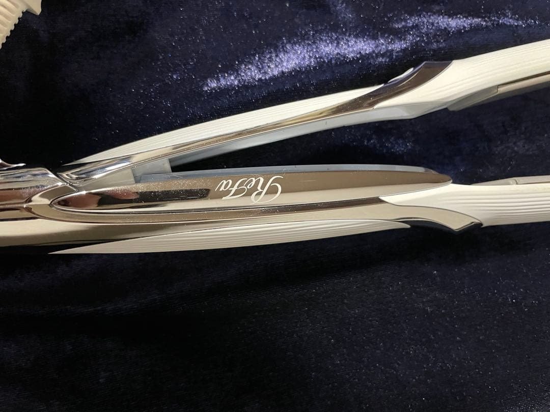 2025年10月新品購入 ストレートヘアアイロン 140-220℃
