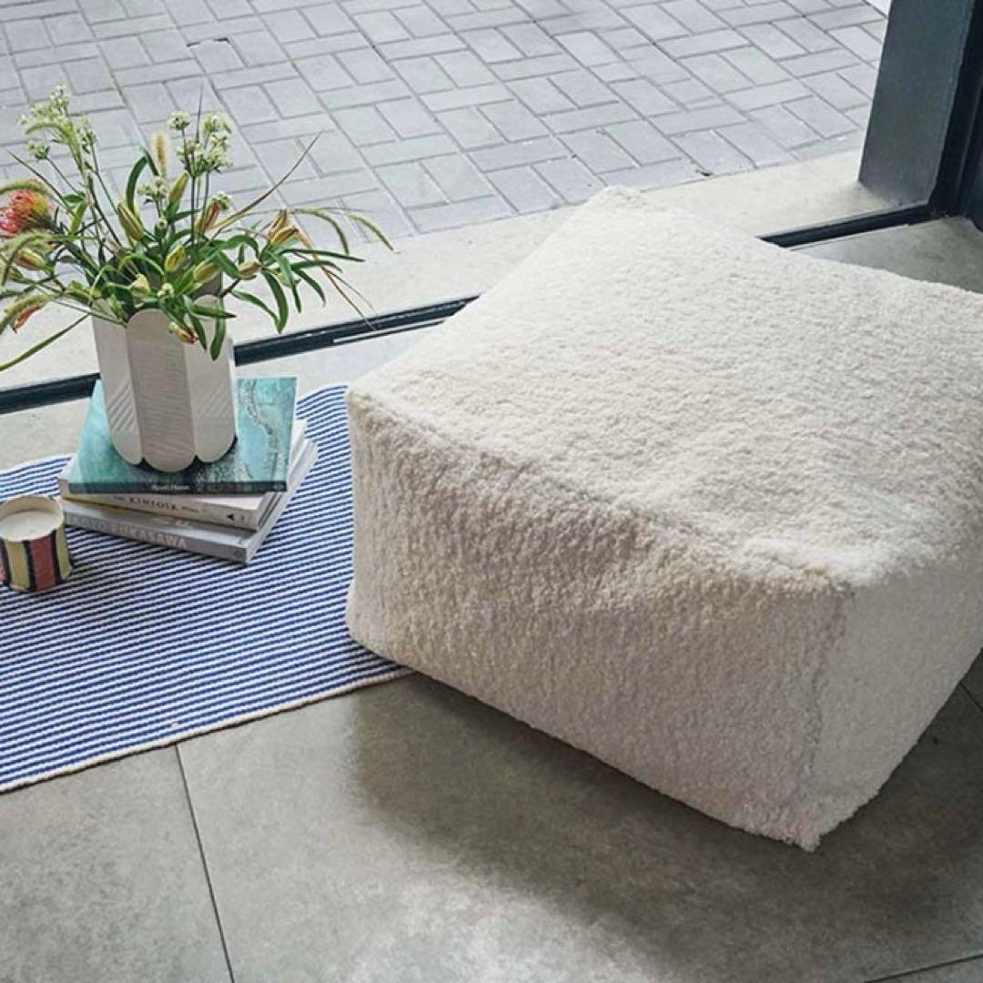 HAY POUFビーズクッション クリーム