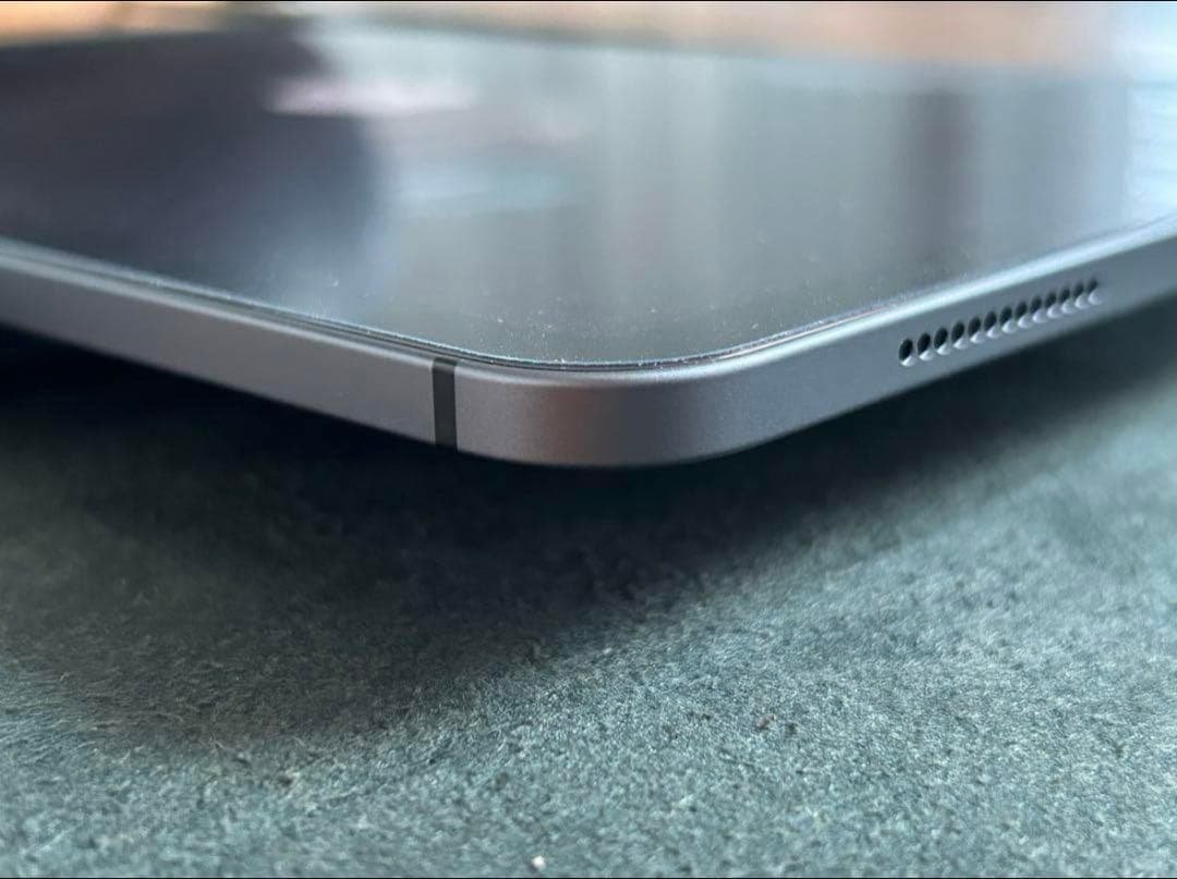 【超美品】iPad Pro 11インチ セルラー 第2世代