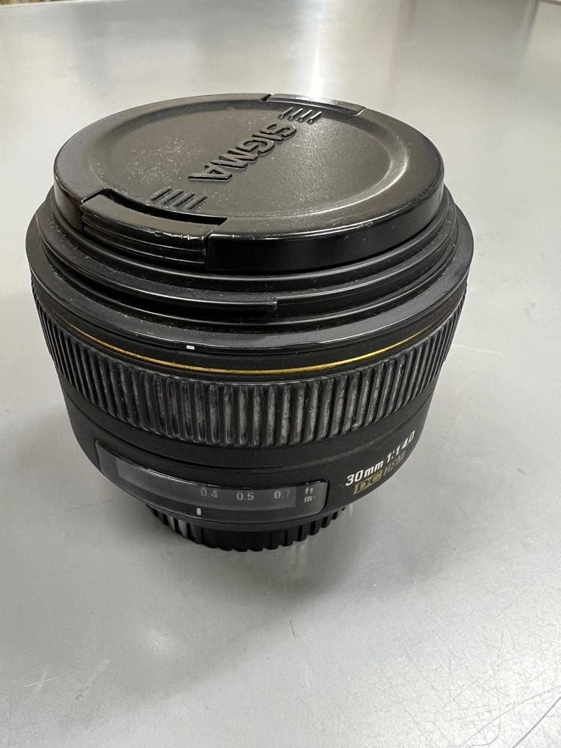 Sigma 30㎜ f1.4 DC HSM ニコンFマウント　APSーC