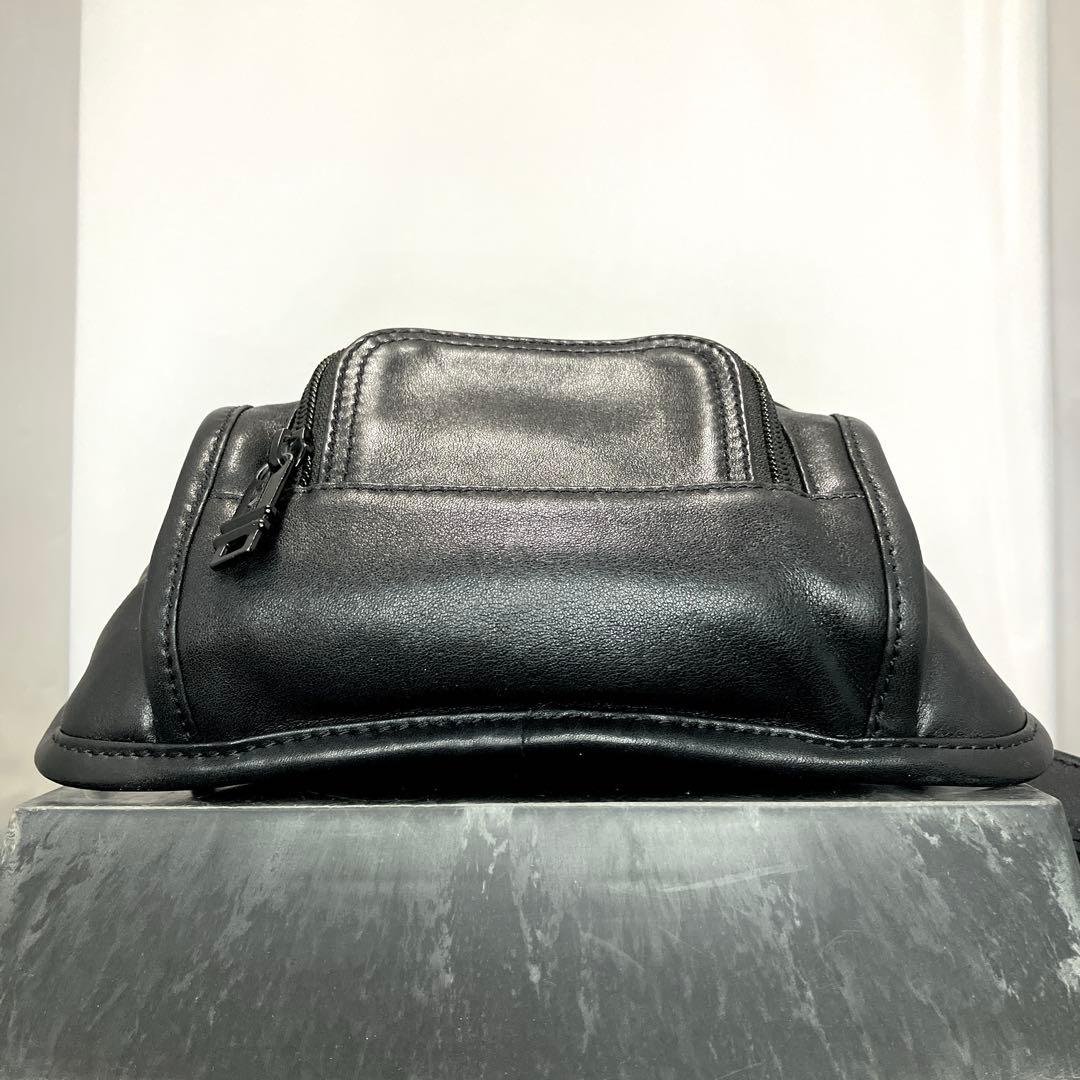 【超希少】【TUMI】トゥミ　ボディバッグ　ウエストバッグ　レザー　ブラック