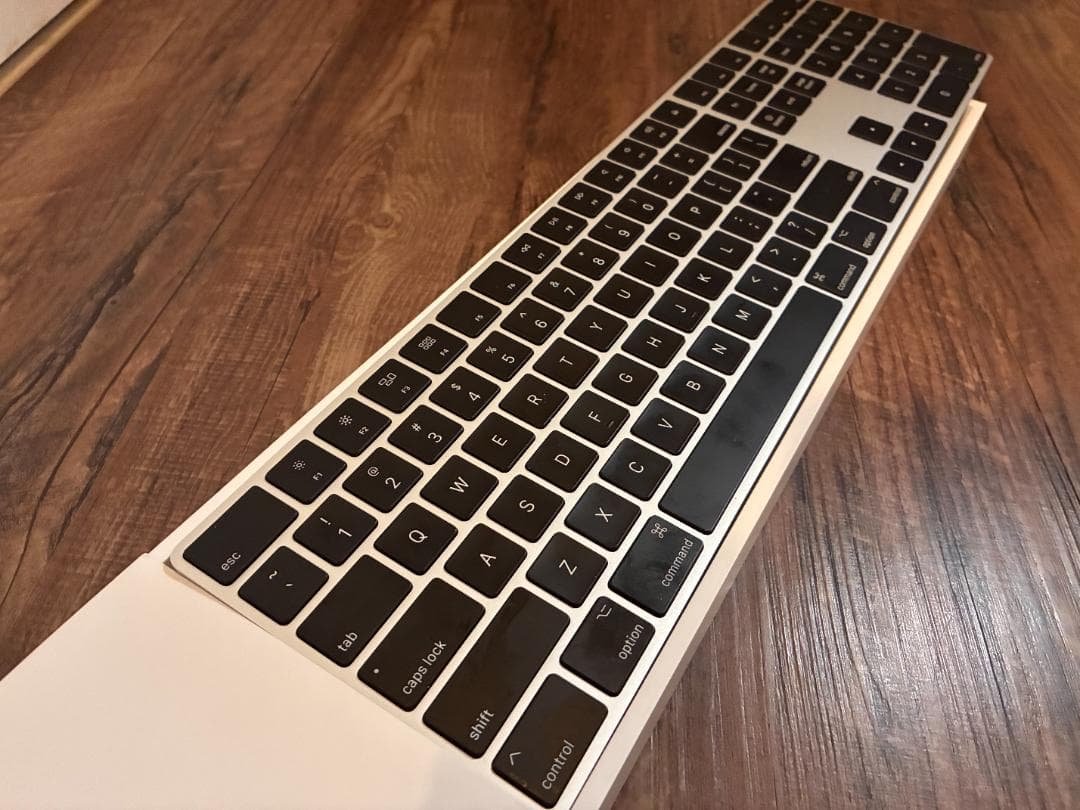 クール！アップルマジックキーボード Apple Magic Keyboard