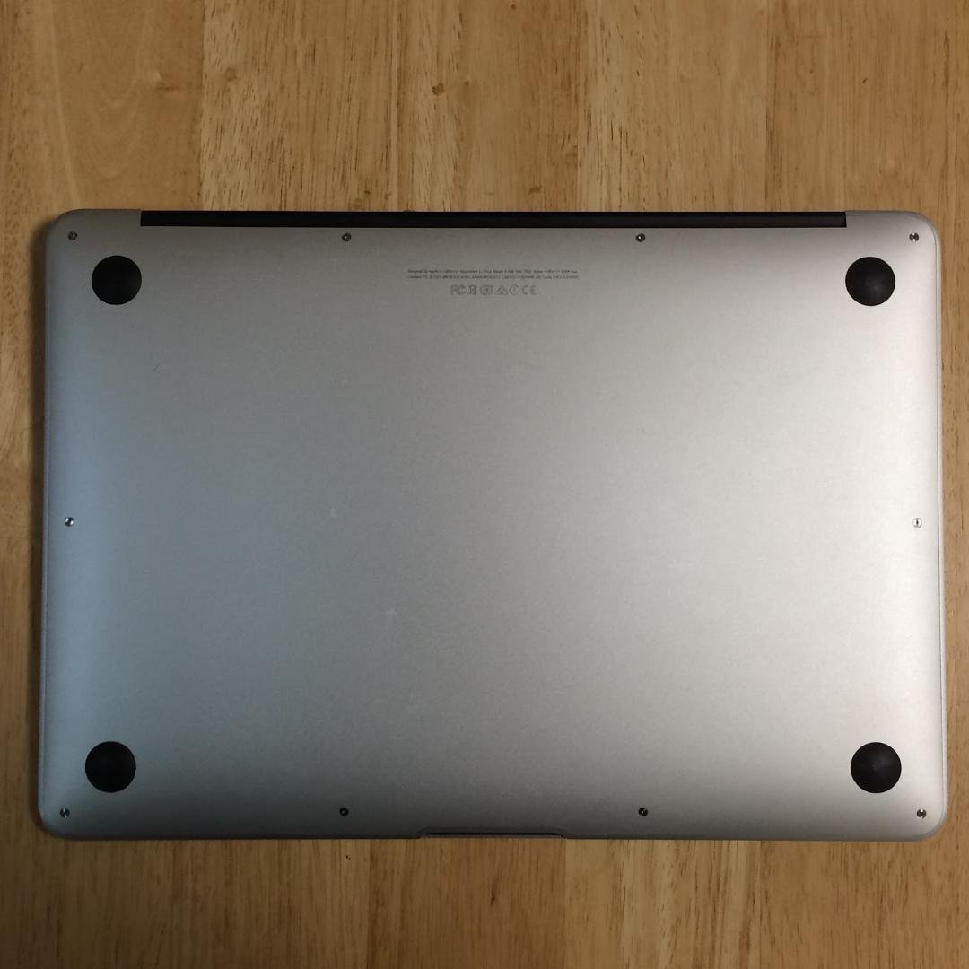 MacBook本体 MacBook Air (13-inch, Early2015) 8G/128G