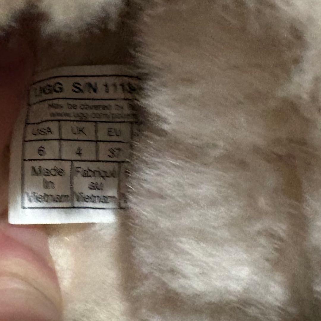 UGG FUNKETTE ファンケット レディースサンダル チェスナット23cm