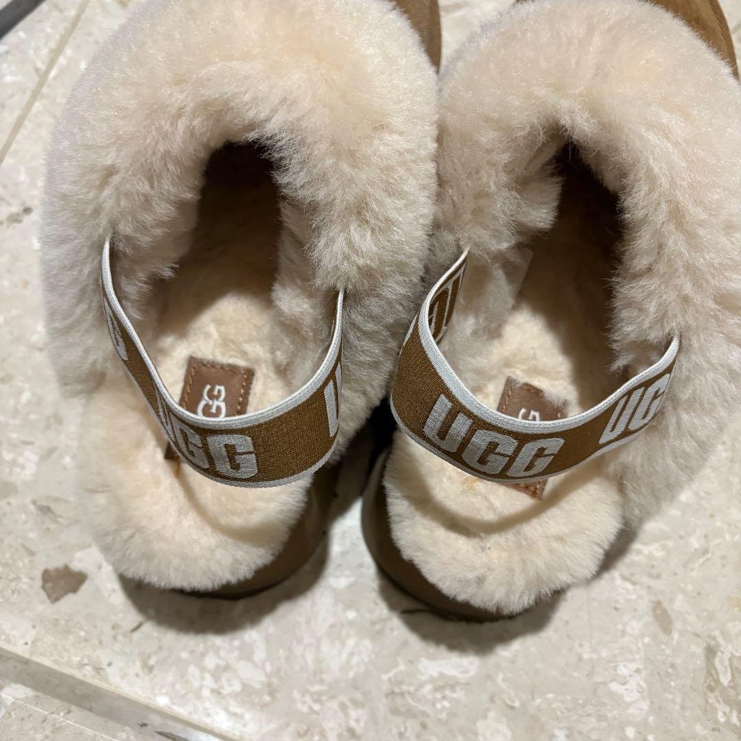 UGG FUNKETTE ファンケット レディースサンダル チェスナット23cm
