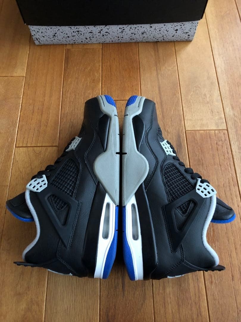 専用AIR JORDAN4RETRO Motorsports Alternate