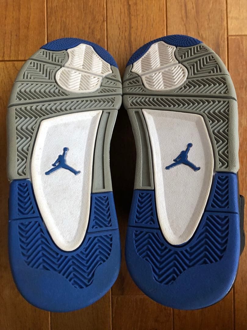 専用AIR JORDAN4RETRO Motorsports Alternate