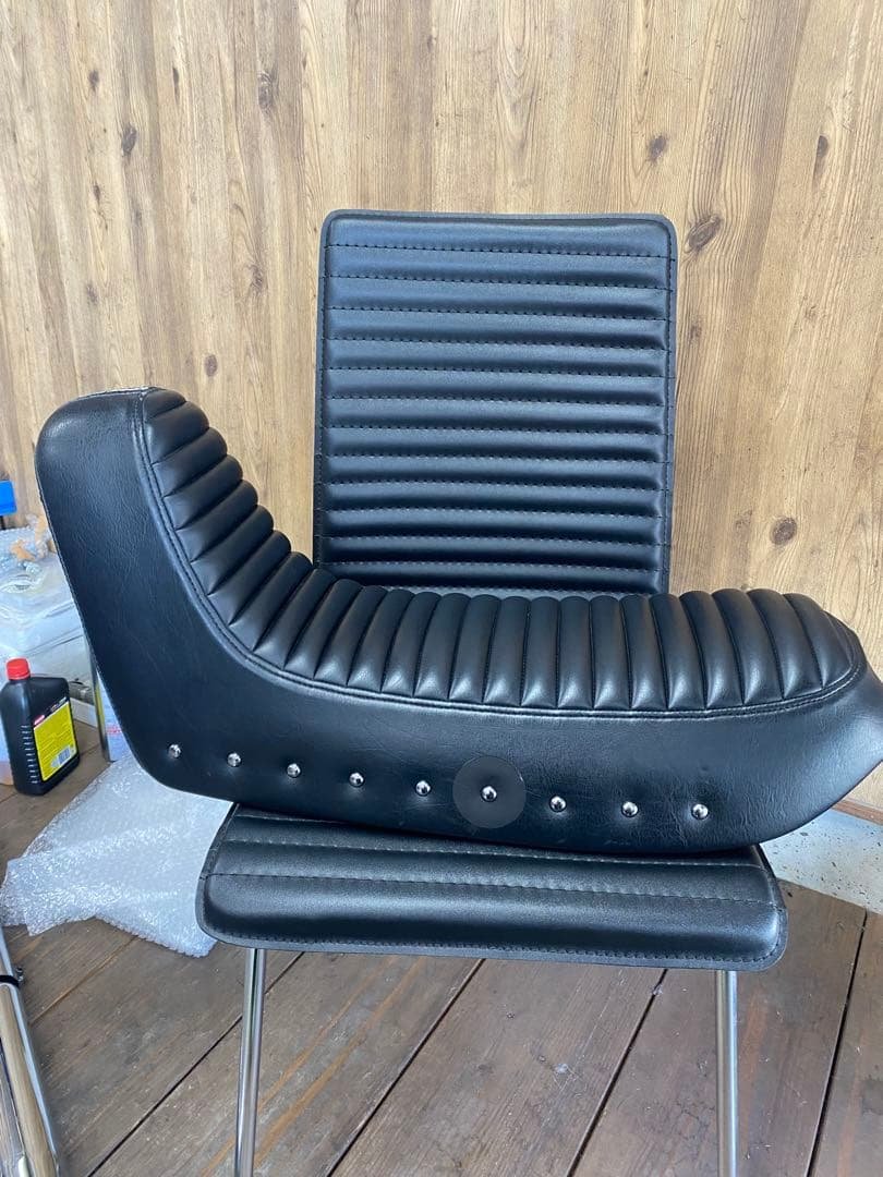 ムーンアイズ　ダックス125用シート