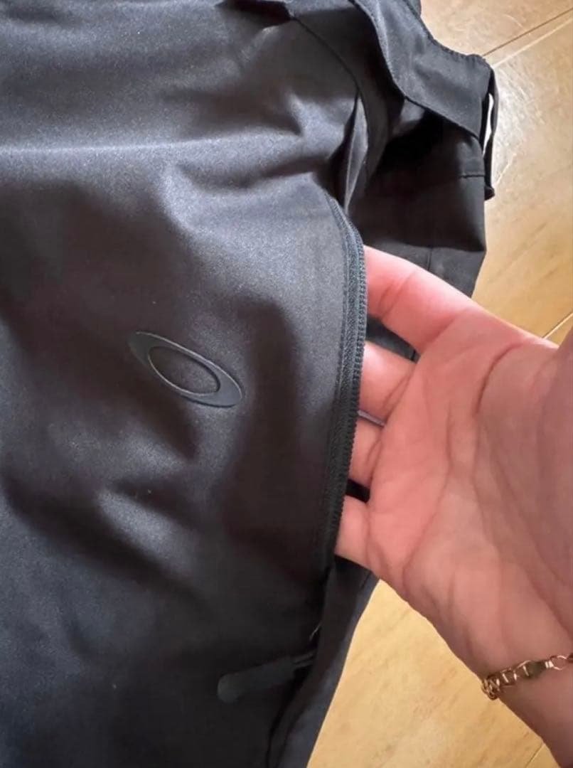 Oakley スノーボードパンツ 黒