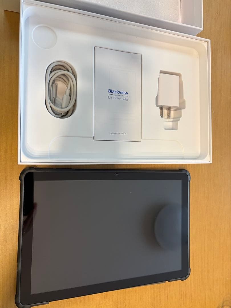 Blackview Androidタブレット 本体 充電器付き