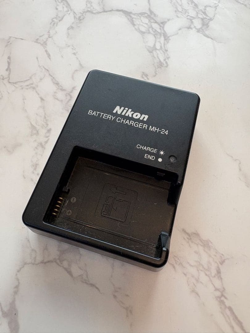 Nikon 一眼レフカメラ D3200 レンズ2本付き