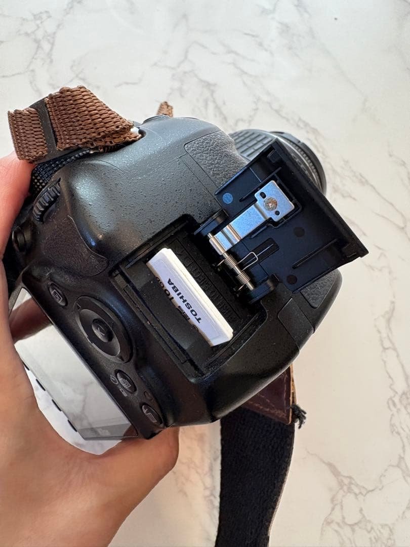 Nikon 一眼レフカメラ D3200 レンズ2本付き