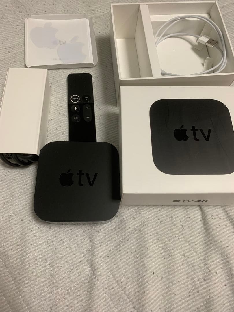 Apple TV 4K 本体 + リモコン + 箱