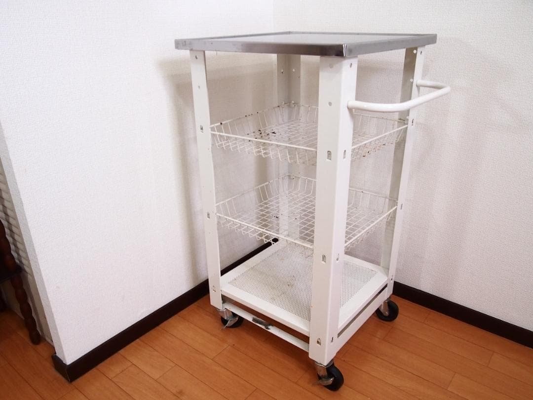 【良品】厨房器具 鉄製 キッチンワゴン キャスター付き 錆びあり 飲食店 家具